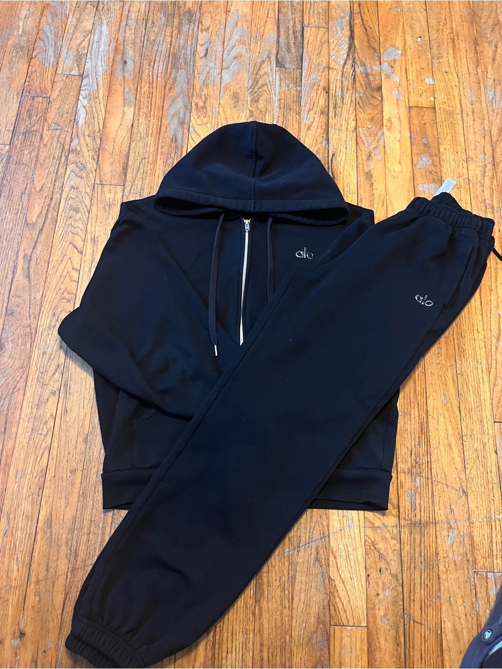 ALO Yoga Men’s Black Hoodie & Jogger Set